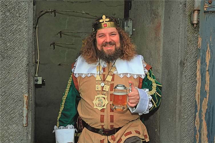 Bierkönig Gambrinus alias Patrick Barthelmeh.