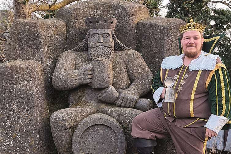 Bierkönig Gambrinus alias Tim Herrmann.  Foto: FRE