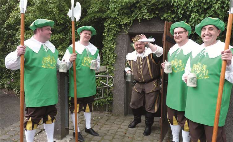 Bierkönig Gambrinus wird leider erst im Jahr 2023 aus seinem Bierkeller entsteigen können, um das „Volk“ zu begrüßen.