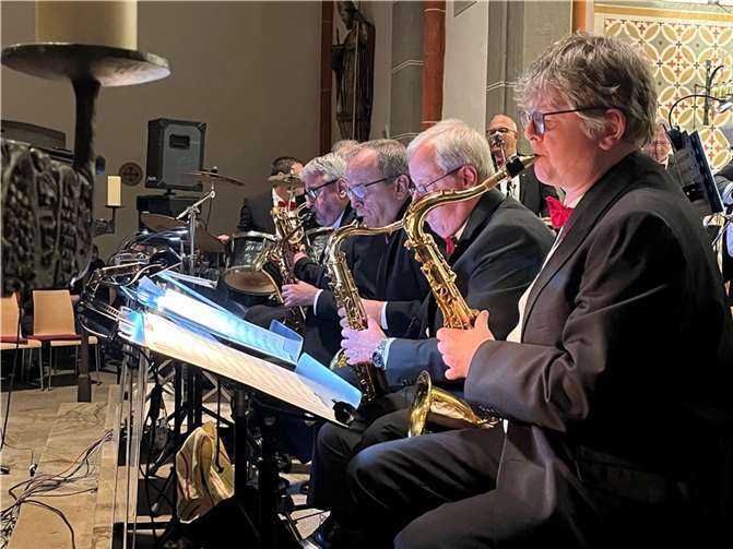 Big Band Sound wie man ihn kennt: Die Saxophone sind Garant dafür. Foto: Heiko Marmé