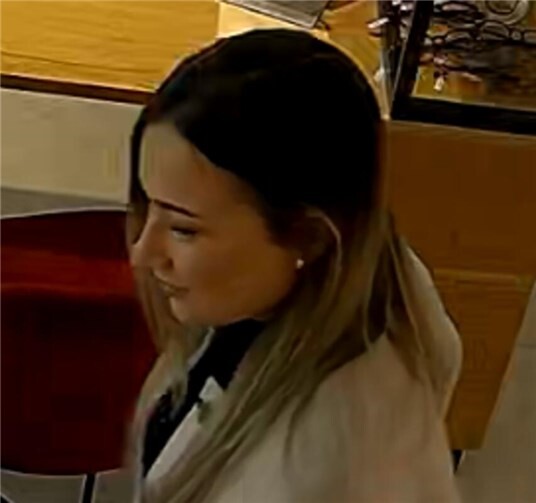 24.03.: Dreiste Diebe täuschen Kaufinteresse vor: Optikgeschäft in Straßenhaus bestohlen 