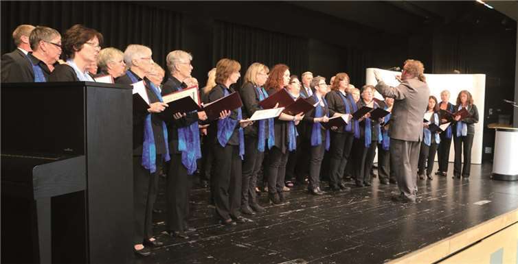 Landrat Dr. Saftig verleiht Kulturförderpreis an den GV Germania 