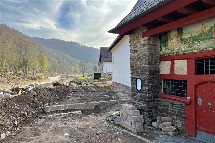 Ein Dorf baut auf 