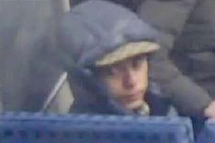 Polizei sucht nach bewaffneten Räubern 