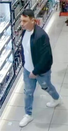 17.07.: Wer kennt diesen Parfümdieb? 