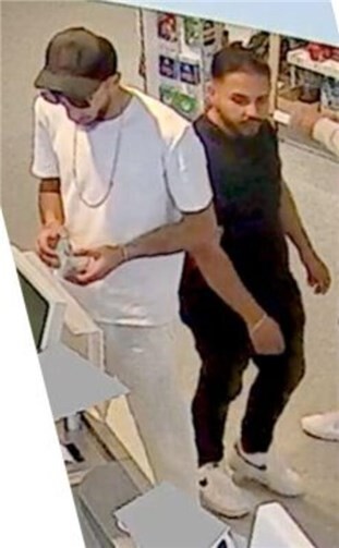 Foto-Fahndung: Zwei Männer nach Überfall auf Drogerie gesucht 