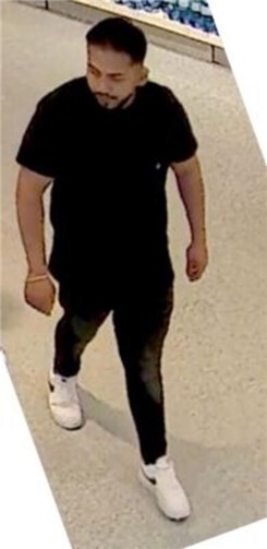 Foto-Fahndung: Zwei Männer nach Überfall auf Drogerie gesucht 