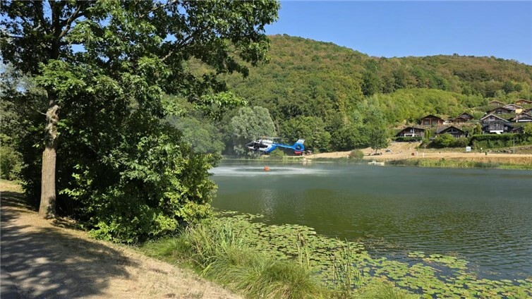 14.08.: Laacher See und Waldsee Rieden aufgrund der Waldbrände bei Langenscheid gesperrt 
