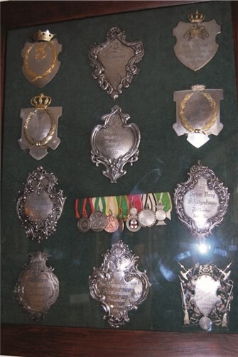 Zum Jubiläum wird das Schützensilber ausgestellt 