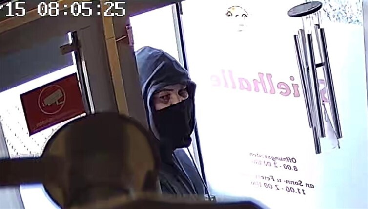 Fahndung nach schwerem Raub in Neuwied 