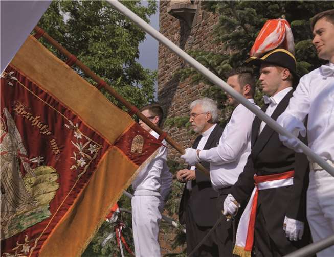 Der Große Zapfenstreich auf dem Marktplatz war der erste Höhepunkt 