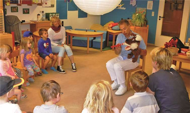 Der Zahnarzt kam zu Besuch 