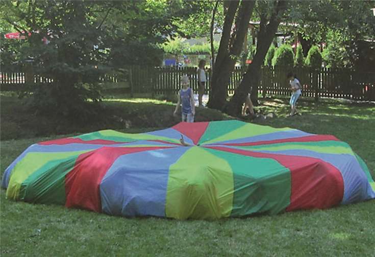 Gemeinsames Ziel war der Spielplatz im Meerbachtal 