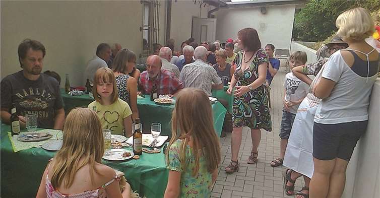 Grillduft und Gesang auf Urbar`s Höhen