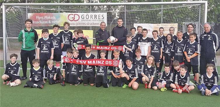 Fünf Tage rund um den Fußball im Junkers-Proff Stadion Mendig
