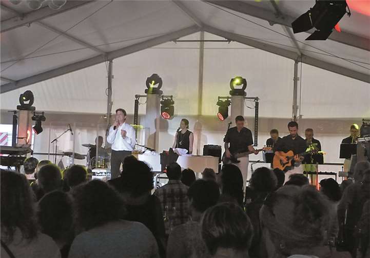 Aileen I. wurde gekrönt 