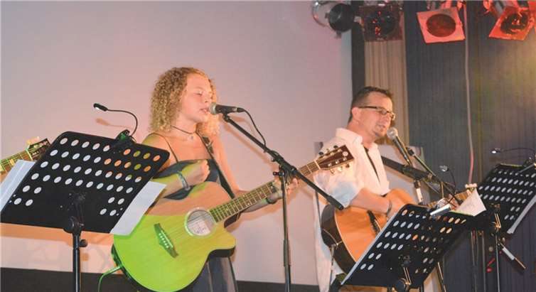 „Ziemlich beste Freunde - Gott sieht tiefer und genauer als ein Mikroskop“ 