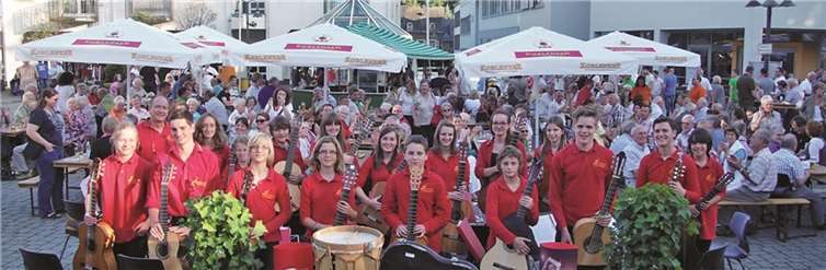 Vallendarer Vereine präsentieren das „Stadtfest 2015“ auf dem Burgplatz 
