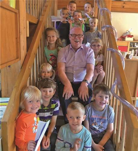 Arbeitsbedingungen für Erzieherinnen kennengelernt