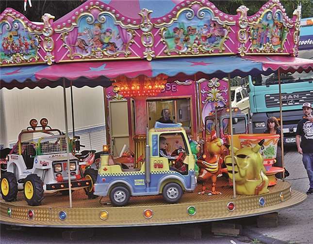 Buntes Treiben bei „tropischem“ Klima 