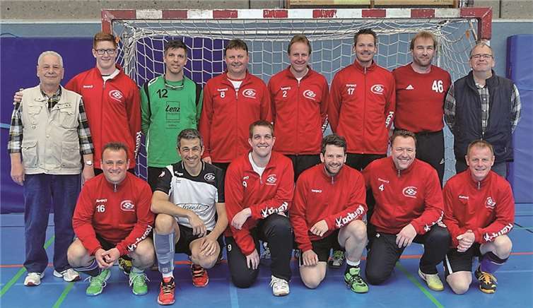 Generationsübergreifender Handball bei der TSB III