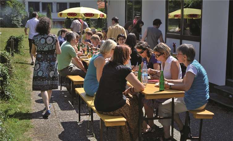 Schönen Tag in geselliger Runde verbringen 