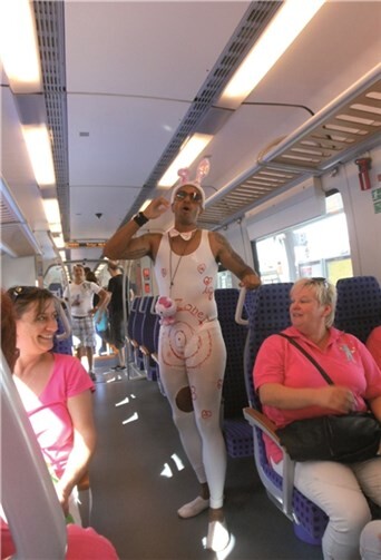 Auf dem Besen der Winninger Weinhex 