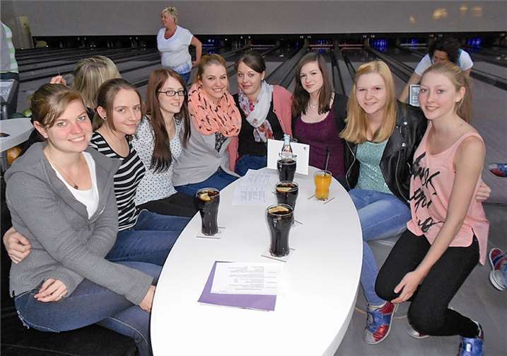 Kirmesbaumstellen auf dem Roodes 