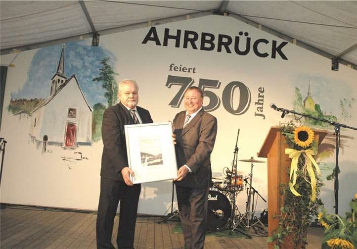 Festkommers und historischer Umzug 