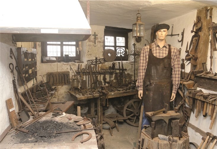 Exponate der drei Adenauer Zünfte zu sehen 