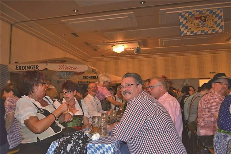 GV Germania lädt zum „Oktoberfest“ in die Stadthalle 