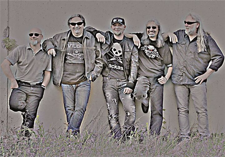 "Button Factory" und "Velvet Saw" werden mächtig einheizen 