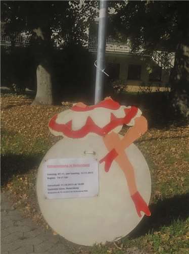 Erfolgreicher Kostümbasar der Lustigen Weiber 