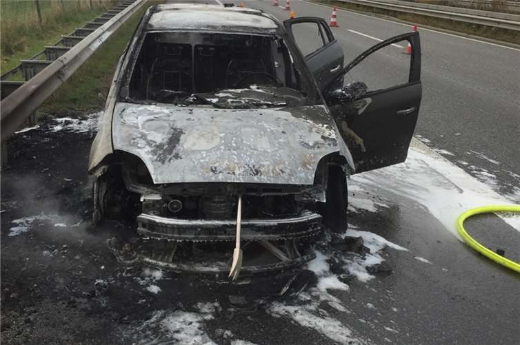 Beim Überholmanöver in Brand geraten 