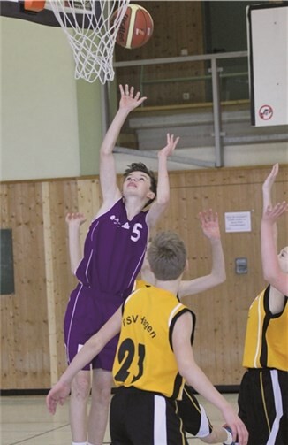 U16 zittert sich zum Auswärtssieg