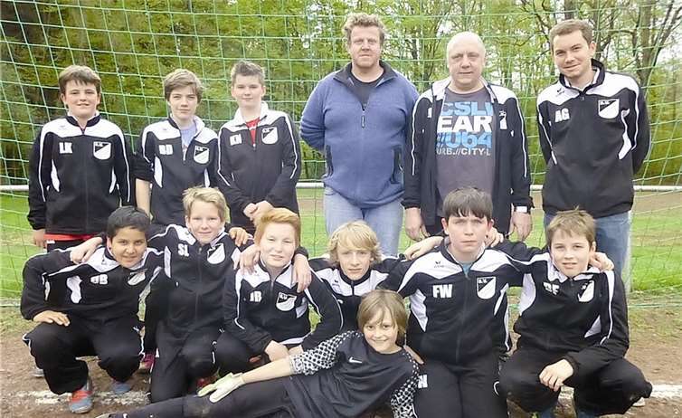 Neue Trainingsanzüge für die D-Jugend