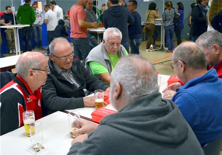 Beim Kegeln lief die Kugel rückwärts 
