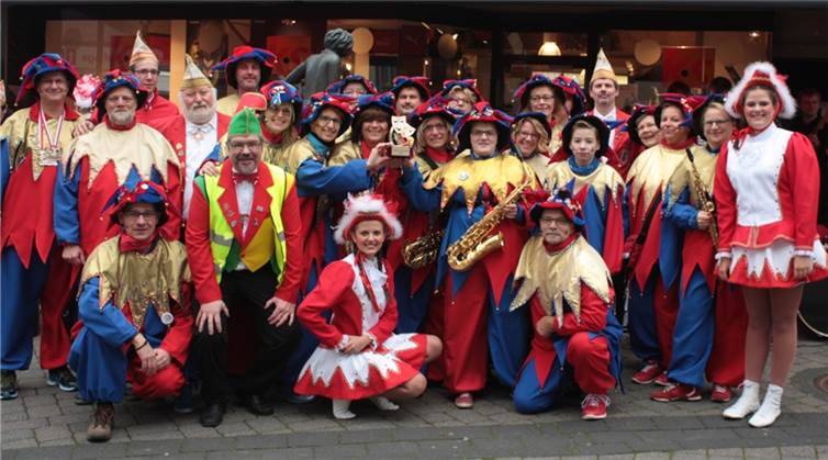 Alles närrisch-froh auf der Hellegass