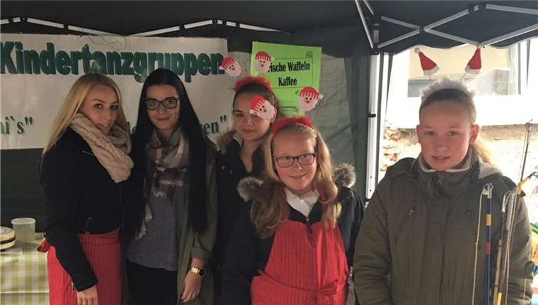 Klein und Groß erfreuten sich am Glücksrad 