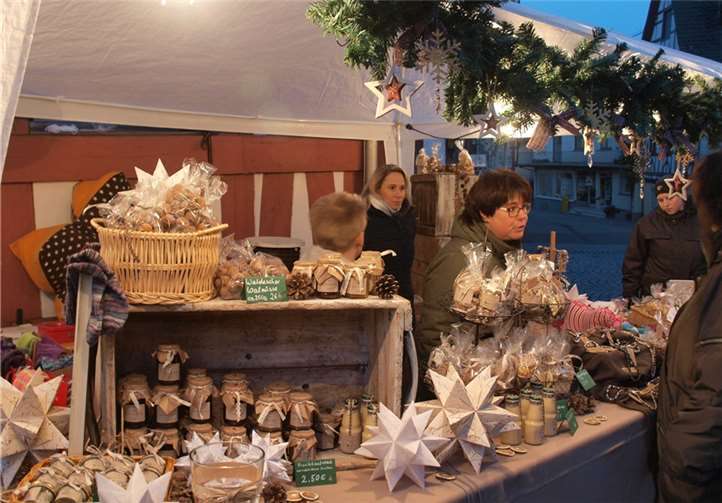 Glitzer, Glanz und weihnachtliche Atmosphäre