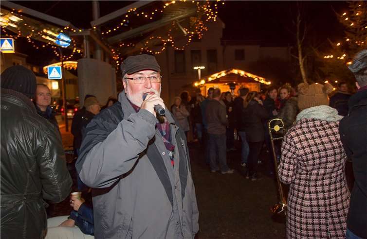 Freude über neue Weihnachtsbeleuchtung 