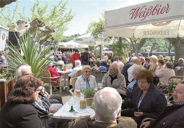 Chorgesang und Blasmusik 