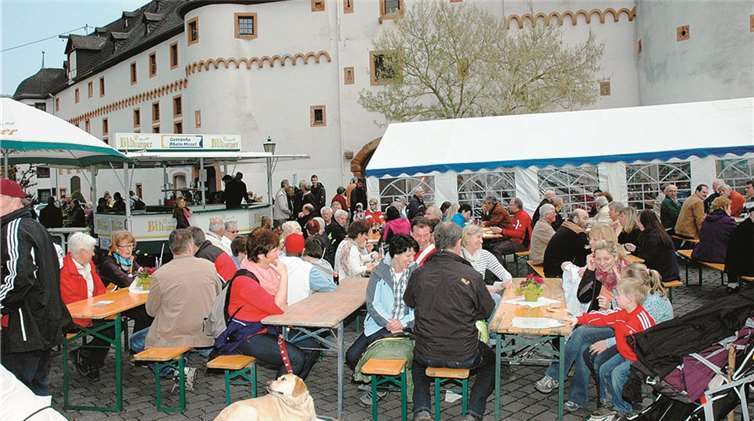 „Zugunsten einer guten Sache“ 