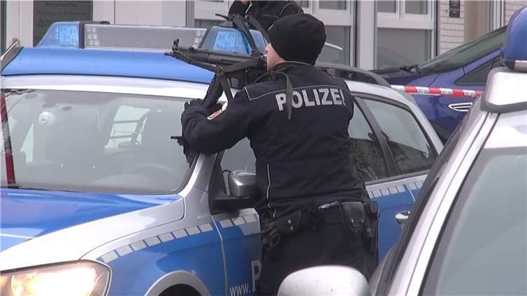 BLICK aktuell TV: Großeinsatz für die Polizei in Ochtendung