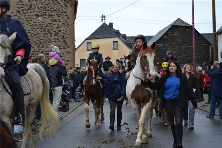Ross und Reiter verabschiedeten das alte Jahr 