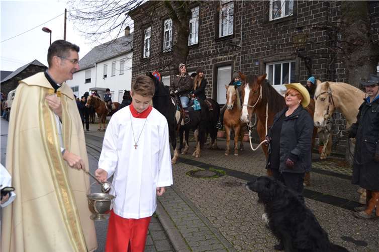 Ross und Reiter verabschiedeten das alte Jahr 