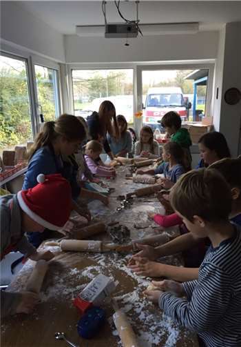 Weihnachtswichtel am Werk 