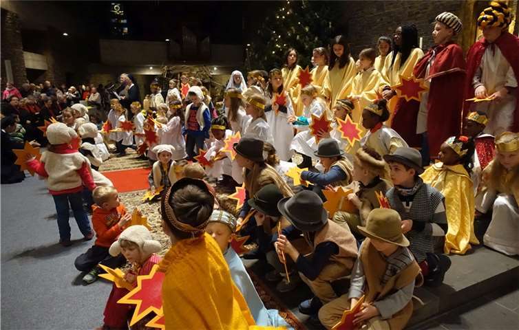 Mitwirkung bei „10 Minuten an der Krippe“ 