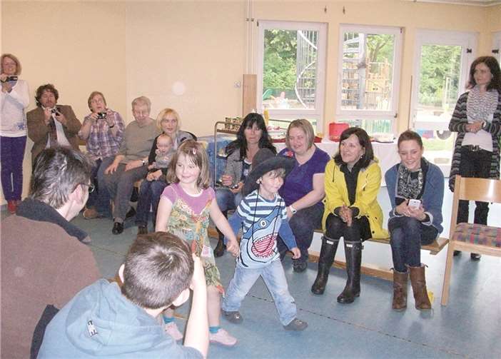 Modenschau im Haus für Kinder 