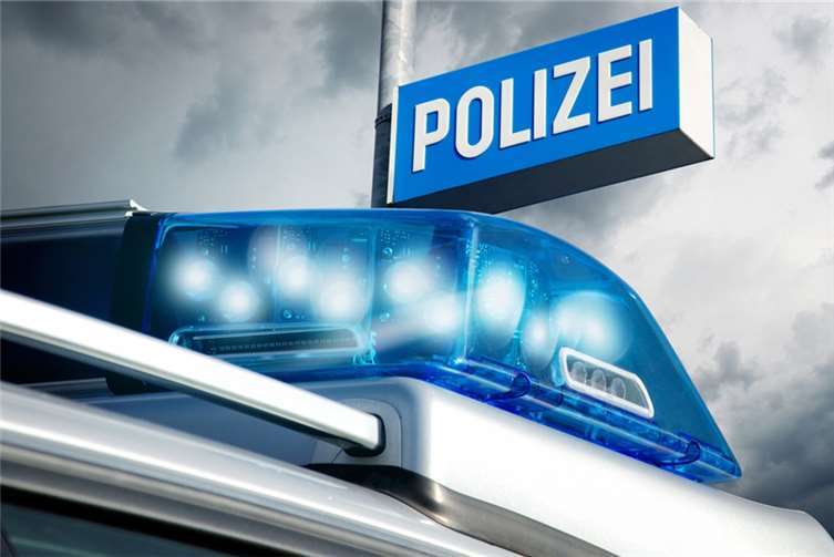 Unbekannter schoss auf Fensterscheiben und Rolladen 